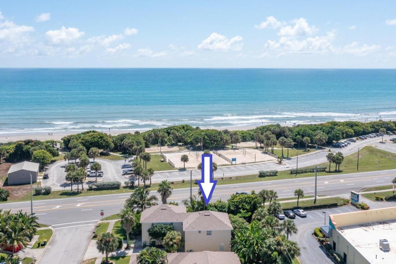 Surfside Paradise Retreat - 3Br And 2Ba Duplex, Grill, Dog Friendly - Close To The Beach! ملبورن بيتش المظهر الخارجي الصورة