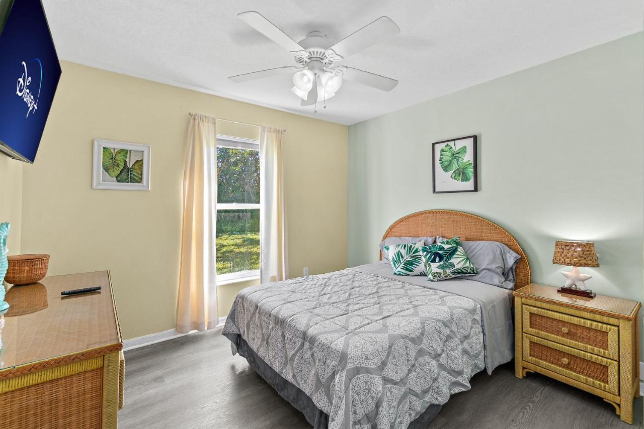 Surfside Paradise Retreat - 3Br And 2Ba Duplex, Grill, Dog Friendly - Close To The Beach! ملبورن بيتش المظهر الخارجي الصورة