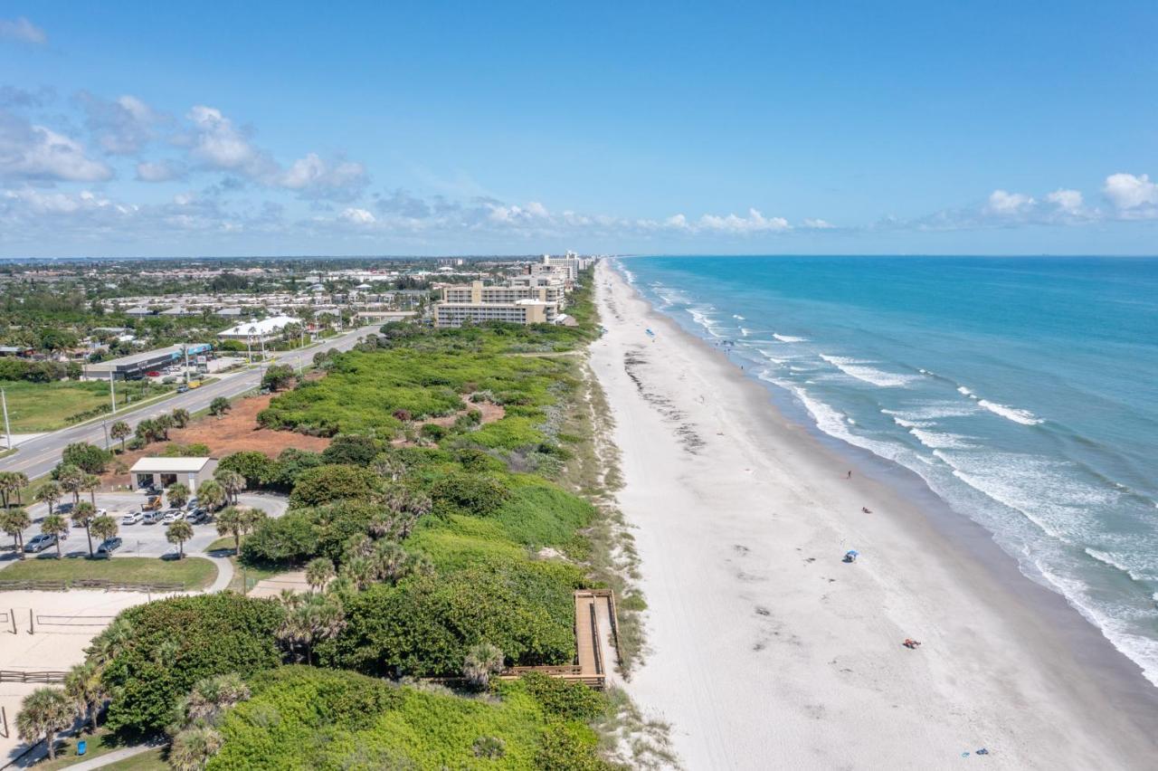 Surfside Paradise Retreat - 3Br And 2Ba Duplex, Grill, Dog Friendly - Close To The Beach! ملبورن بيتش المظهر الخارجي الصورة
